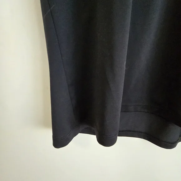 Under Armour Women's Black V-Neck Athletic Tee - Picture 5 of 6